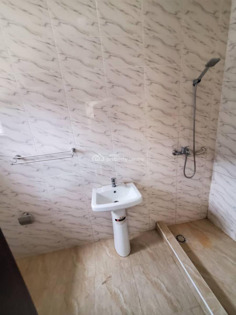Exclusive 2 Bedroom Spacious Morden Serviced Apartment Available, Orchid Road Lekki Lagos, Lekki, Lagos, Flat / Apartment for Rent