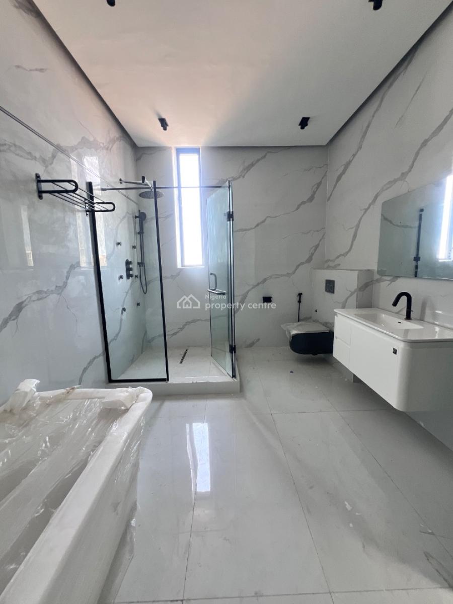 5 Bedroom Terrace Duplex in with Bq, Lekki Phase 1, Lekki, Lagos, Terraced Duplex for Sale