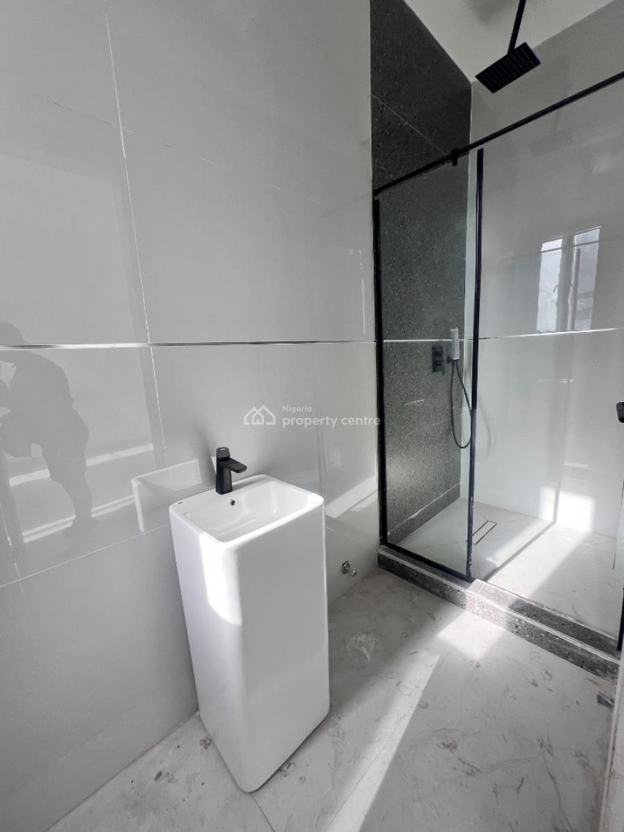 5 Bedroom Terrace Duplex in with Bq, Lekki Phase 1, Lekki, Lagos, Terraced Duplex for Sale