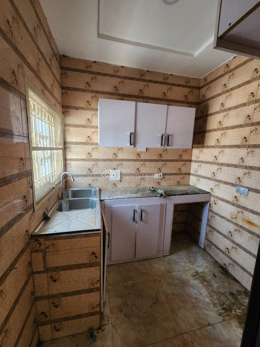 Luxury Two Bedroom Block of Flat, News Engineering Dawaki, Dawaki, Gwarinpa, Abuja, Flat / Apartment for Rent