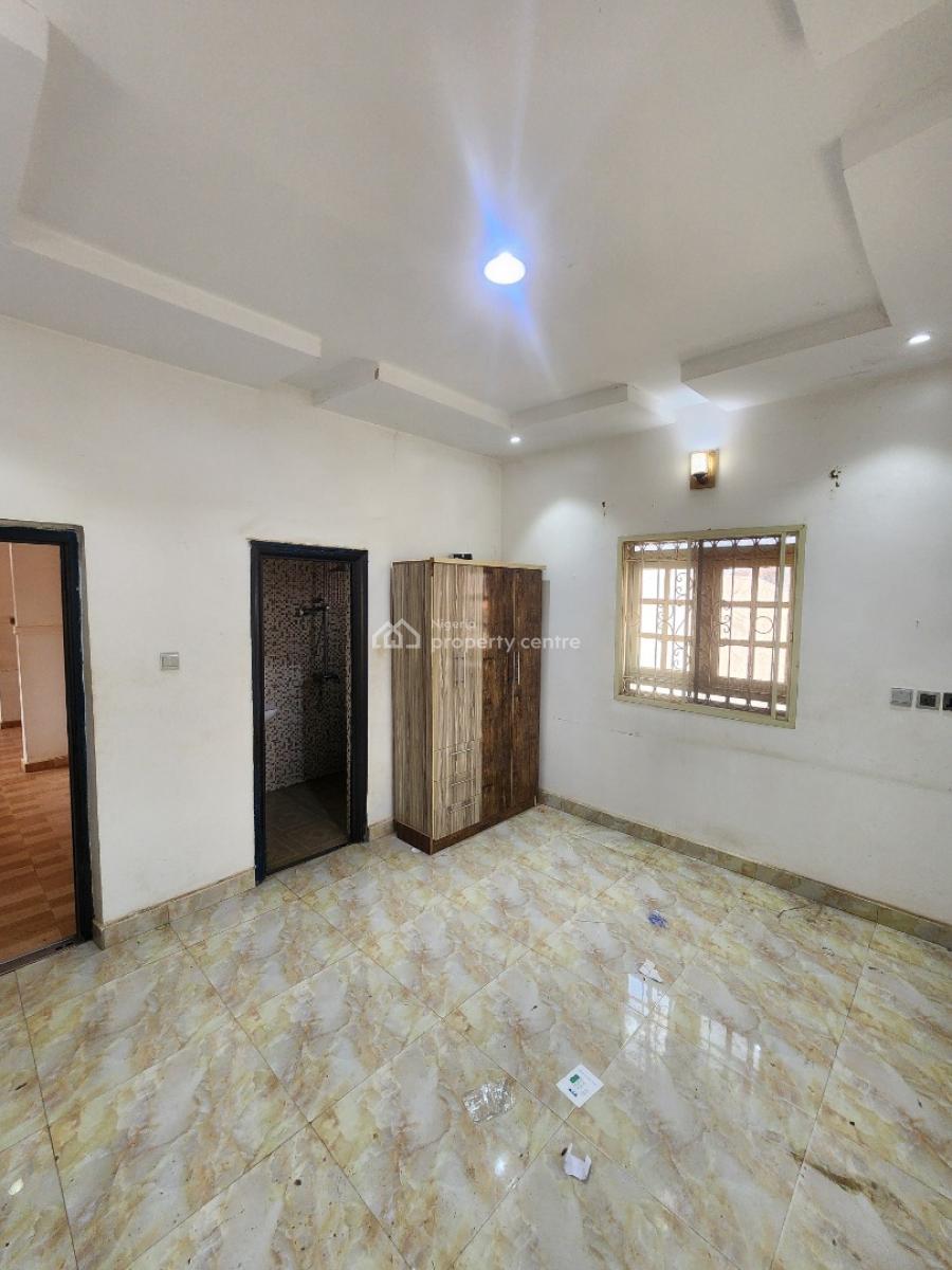 Luxury Two Bedroom Block of Flat, News Engineering Dawaki, Dawaki, Gwarinpa, Abuja, Flat / Apartment for Rent