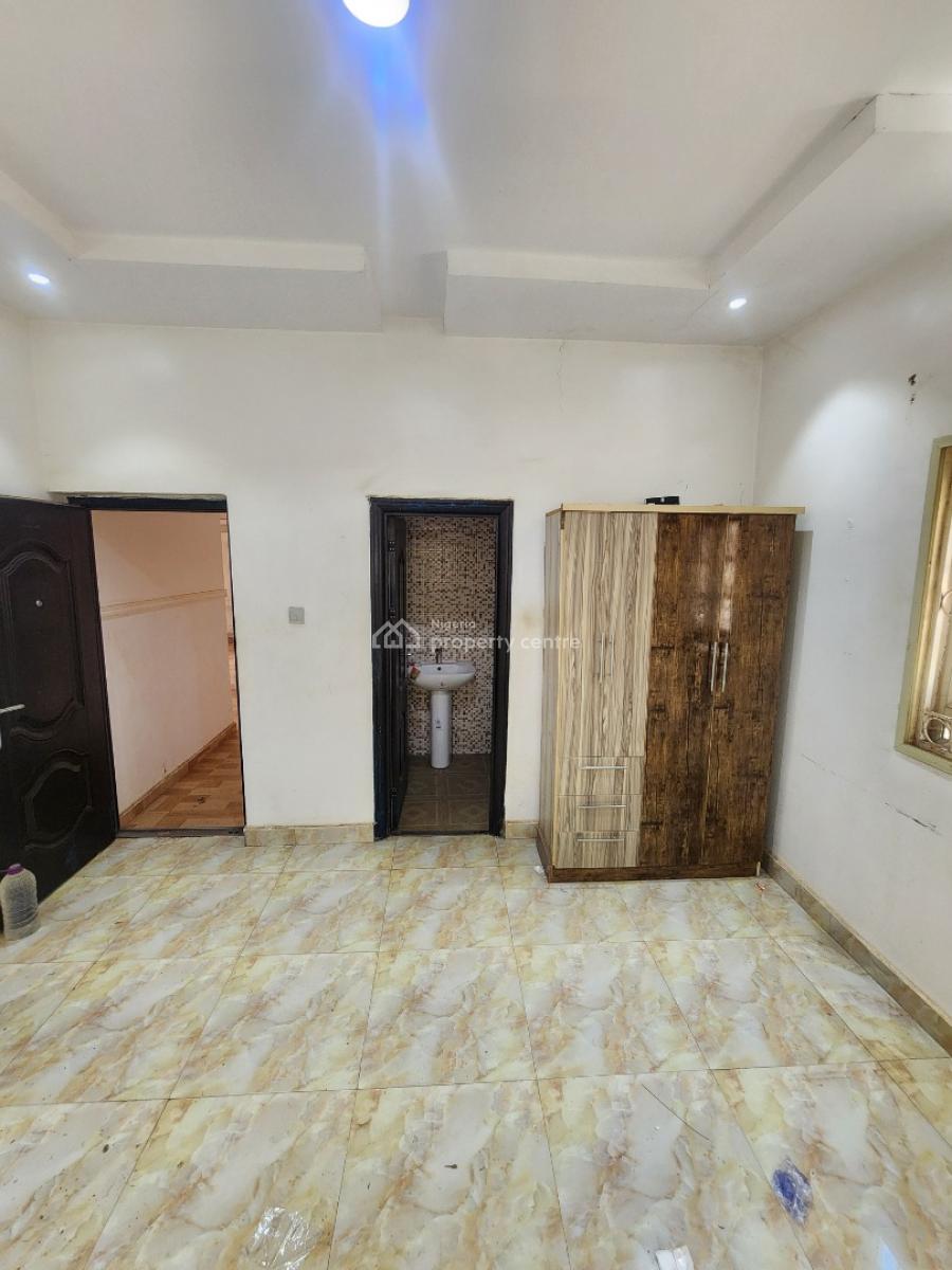 Luxury Two Bedroom Block of Flat, News Engineering Dawaki, Dawaki, Gwarinpa, Abuja, Flat / Apartment for Rent