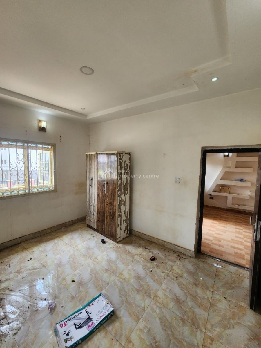 Luxury Two Bedroom Block of Flat, News Engineering Dawaki, Dawaki, Gwarinpa, Abuja, Flat / Apartment for Rent