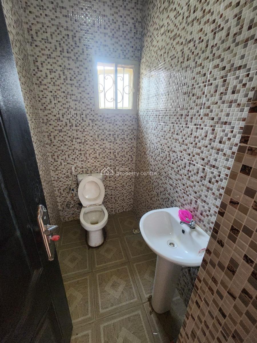 Luxury Two Bedroom Block of Flat, News Engineering Dawaki, Dawaki, Gwarinpa, Abuja, Flat / Apartment for Rent