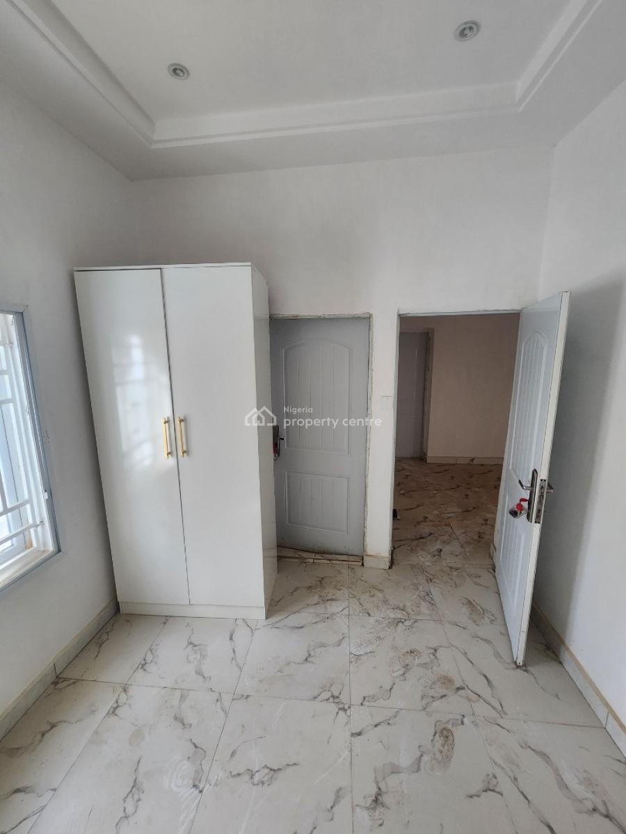 Luxury Two Bedroom Block of Flat, News Engineering Dawaki, Dawaki, Gwarinpa, Abuja, Flat / Apartment for Rent