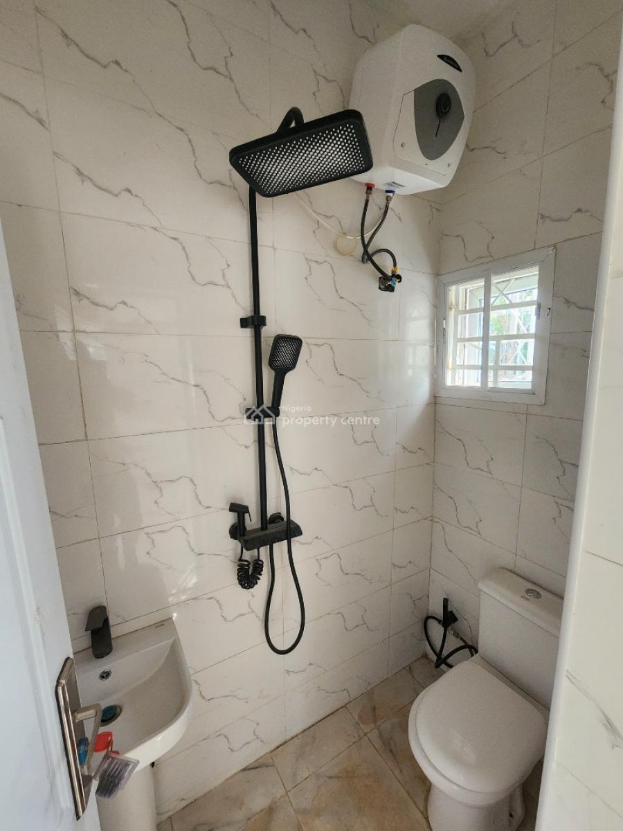 Luxury Two Bedroom Block of Flat, News Engineering Dawaki, Dawaki, Gwarinpa, Abuja, Flat / Apartment for Rent