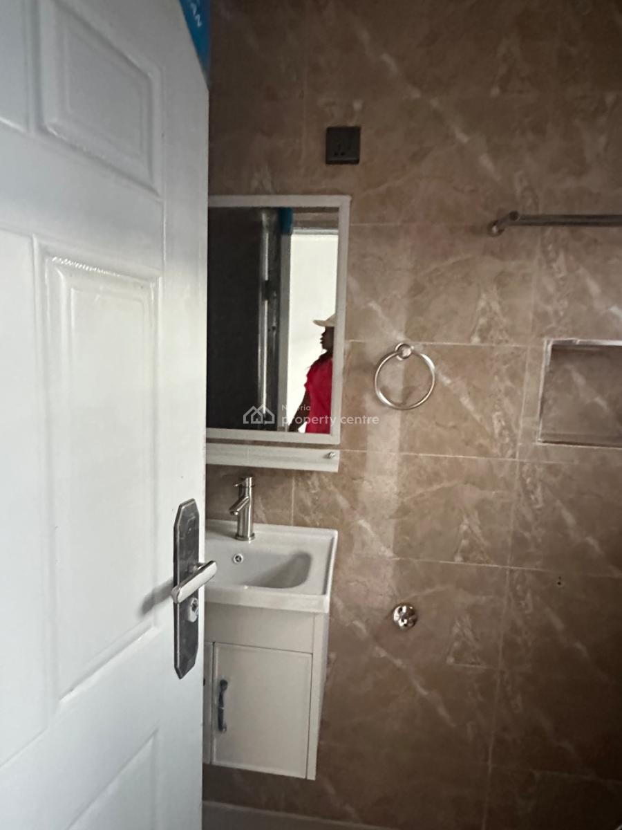 Luxury Smart 3 Bedroom Duplex with Bq, Sunnyvale Road Axis, Lokogoma District, Abuja, Terraced Duplex for Rent