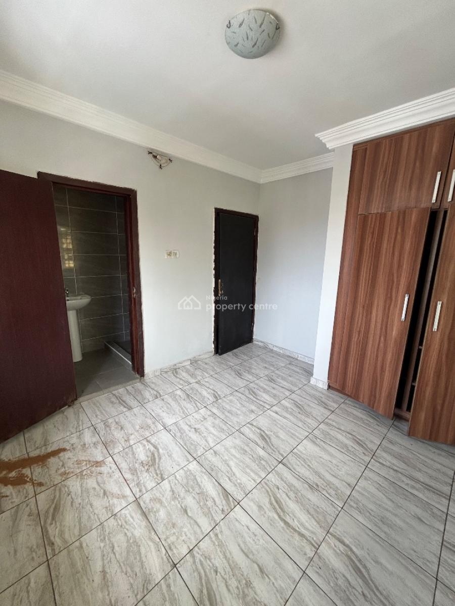 Well Maintained and Spacious 3bedroom Apartment, Orchid Estate, Lekki, Lagos, Flat / Apartment for Rent