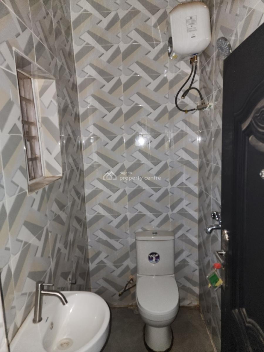 Luxury Two Bedroom Block of Flat, Dawaki District., Dawaki, Gwarinpa, Abuja, Flat / Apartment for Rent