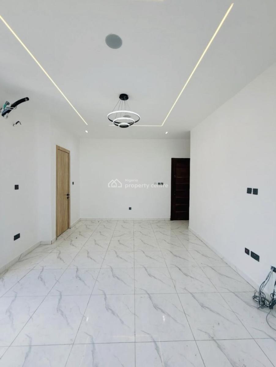 Lovely 2 Bedroom Apartment, Ologolo, Lekki, Lagos, Flat / Apartment for Rent