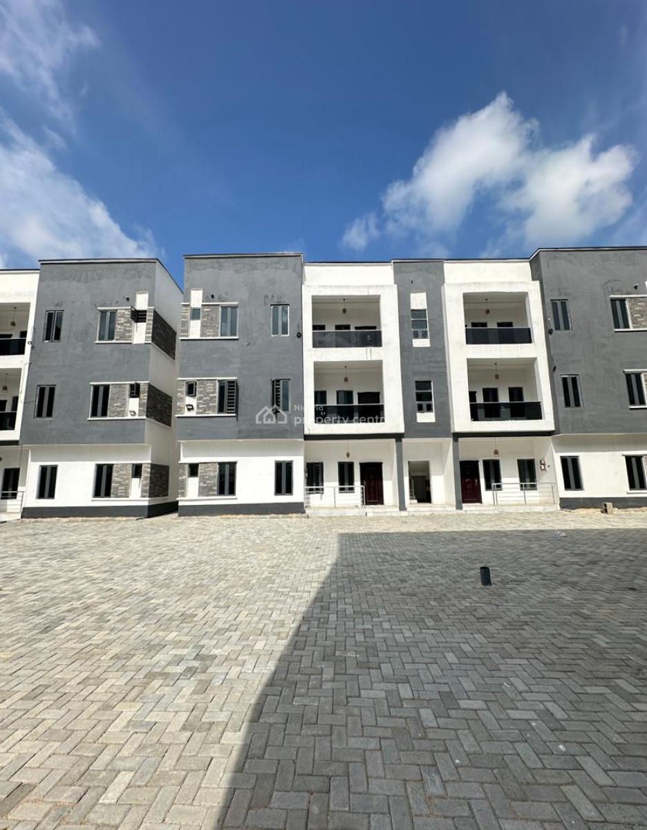 Well-built Luxury Spacious 3 Bedroom Apartment, Ilaje, Ajah, Lagos, Flat / Apartment for Sale
