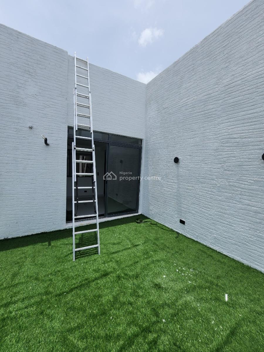 Luxury 3 Bedroom Penthouse Apartment with Bq, Pool, Gym, Elevator, Ikate, Lekki, Lagos, Flat / Apartment for Sale