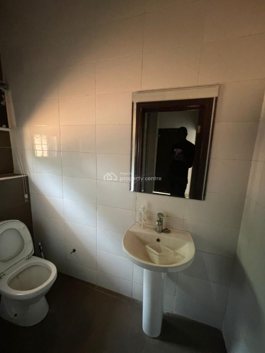 Lovely 3 Bedroom Apartment, Lekki Phase 1, Lekki, Lagos, Flat / Apartment for Rent