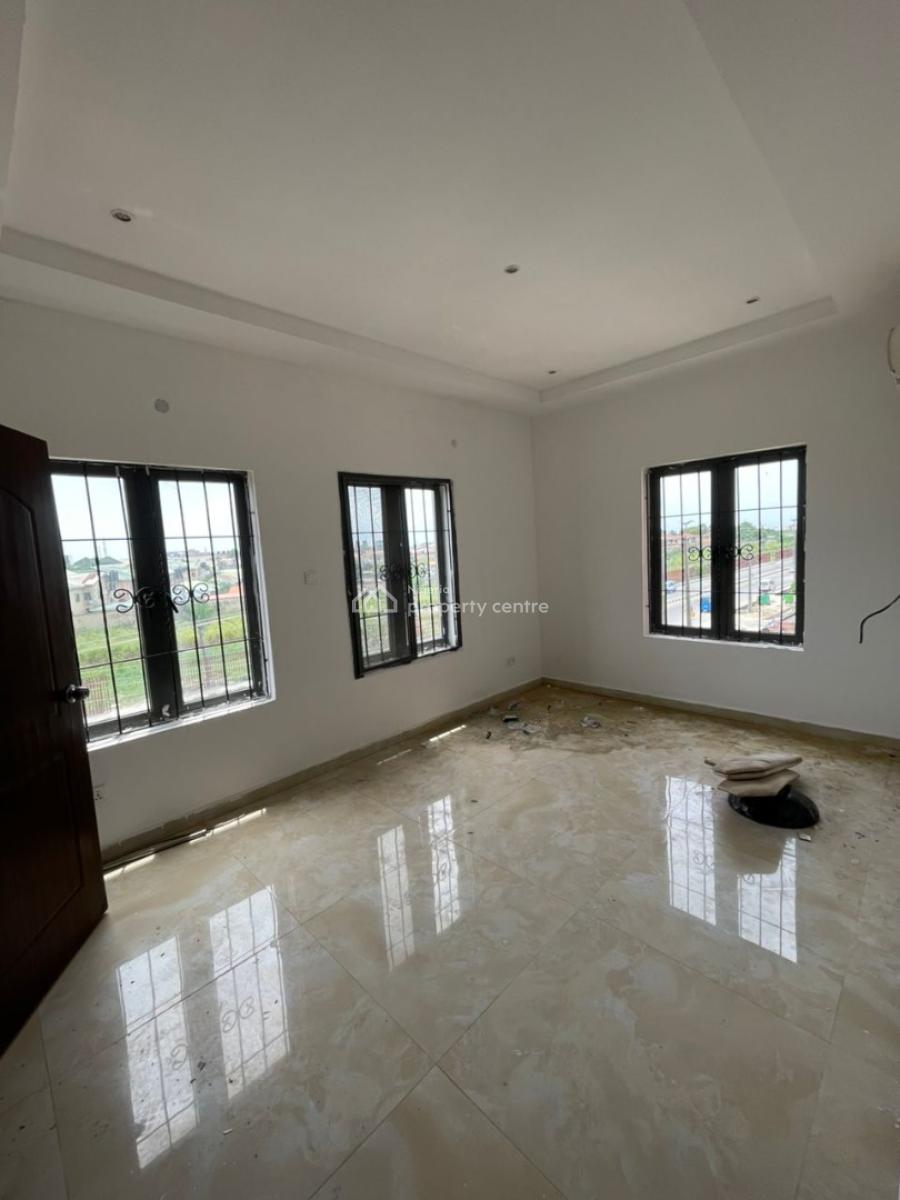 Lovely 3 Bedroom Apartment, Lekki Phase 1, Lekki, Lagos, Flat / Apartment for Rent