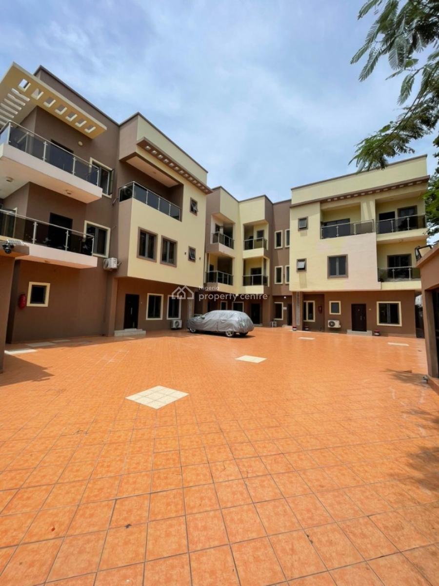 Lovely 3 Bedroom Apartment, Lekki Phase 1, Lekki, Lagos, Flat / Apartment for Rent