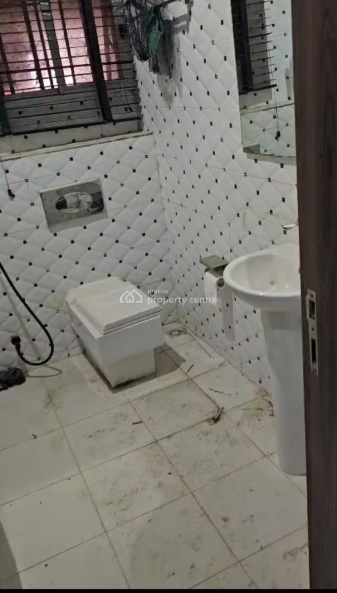 Clean Furnished 3 Bedroom Flat with Bq, Tarred Road, Garki 2, Garki, Abuja, Flat / Apartment for Rent