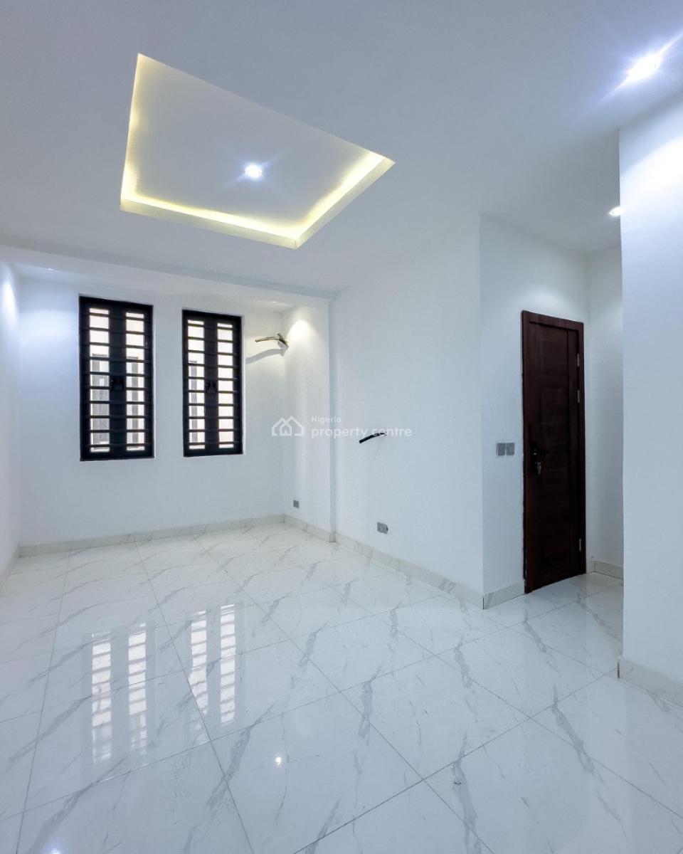 Fully Serviced 2 Bedroom Apartment with a Pool, Elevator, Central Gas, Lekki Phase 1, Lekki, Lagos, Flat / Apartment for Sale