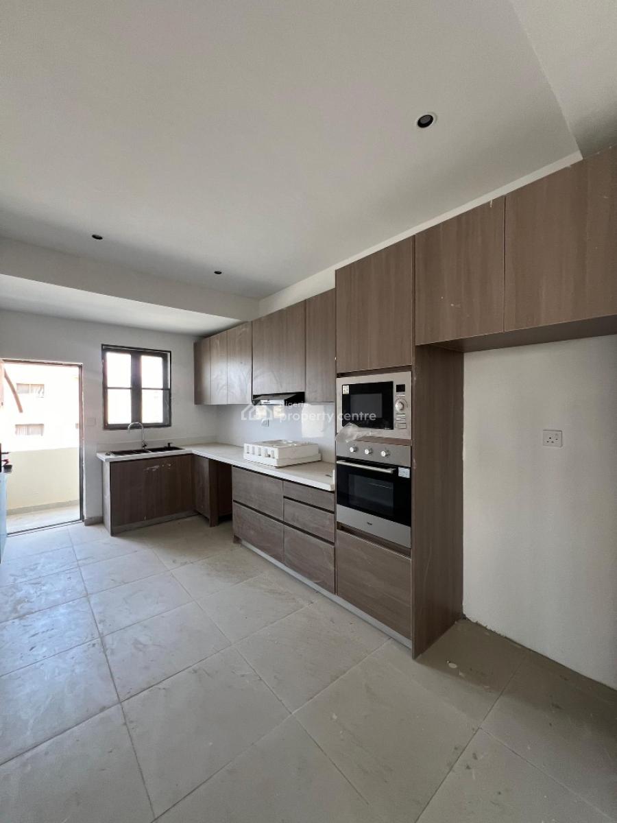 Luxury 3 Bedroom Apartment, Phase 1, Lekki, Lagos, Block of Flats for Sale