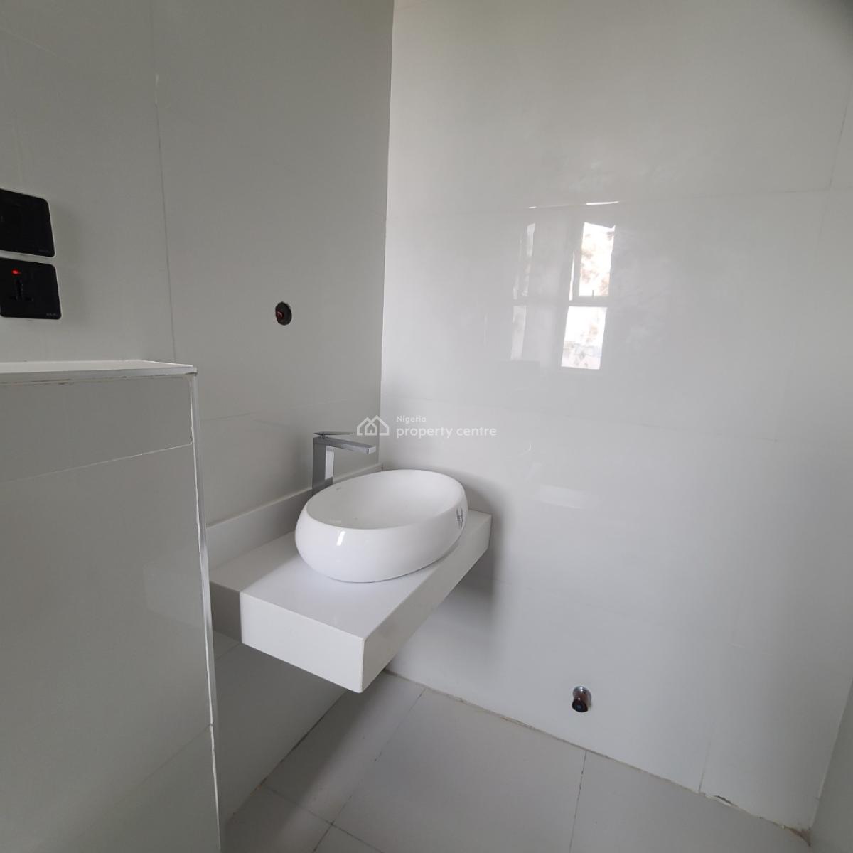 3bedroom Paint House Apartment, Ikate, Lekki, Lagos, Flat / Apartment for Sale