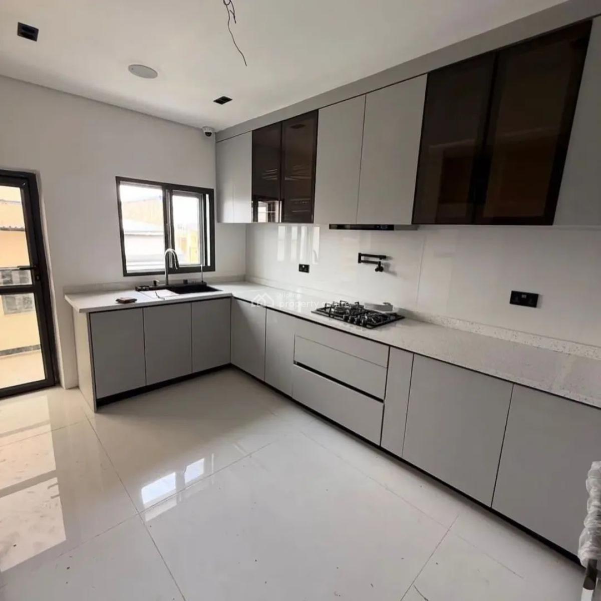 a Smart 3 Bedroom Fully Automated Apartment with Boys Quarters, Jahi, Abuja, Block of Flats for Sale