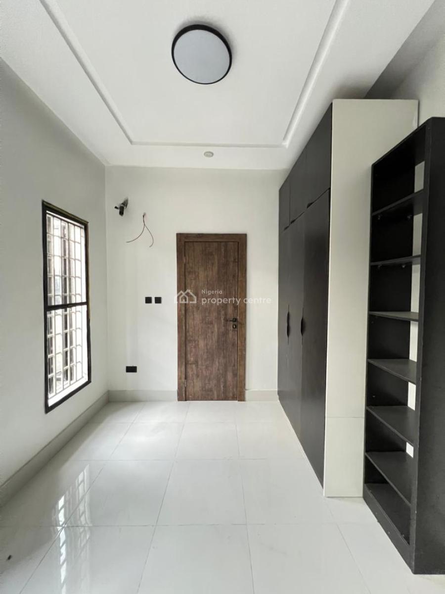 Spacious 2 Bedroom Apartment with Room & Parlour Bq, Ajah, Lagos, Flat / Apartment for Sale