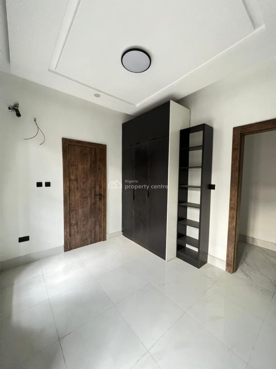 Spacious 2 Bedroom Apartment with Room & Parlour Bq, Ajah, Lagos, Flat / Apartment for Sale