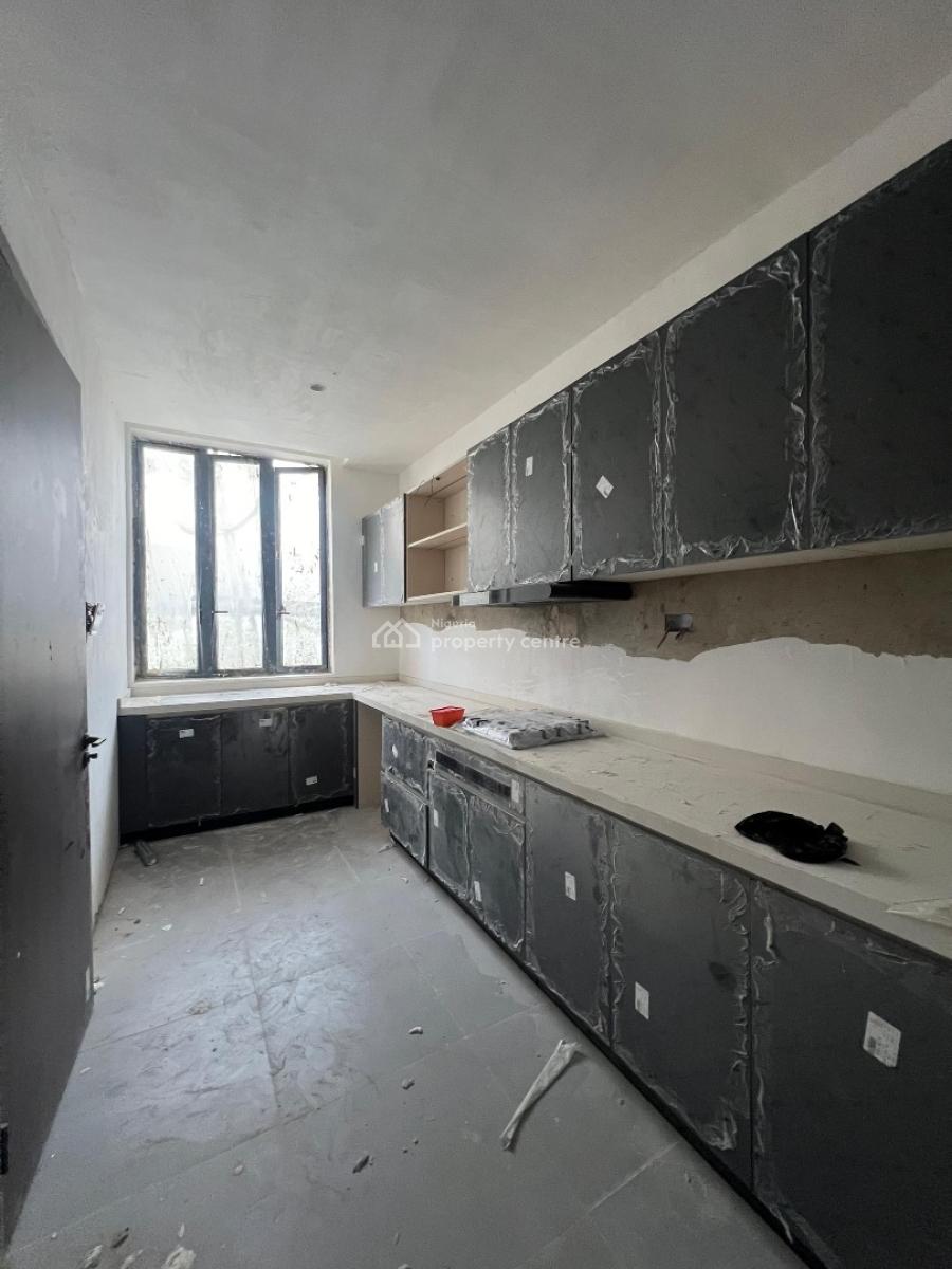 Luxury 2 Bedroom Apartment, Lekki Phase 1, Lekki, Lagos, Flat / Apartment for Sale