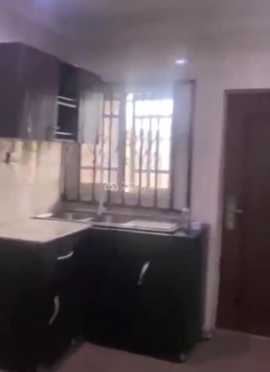 2 Flats of 3 & 2 Bedrooms Each 100ft By 100ft Land, Ogumwenyin Road, Off Ugbor Central,, Benin, Oredo, Edo, Block of Flats for Sale