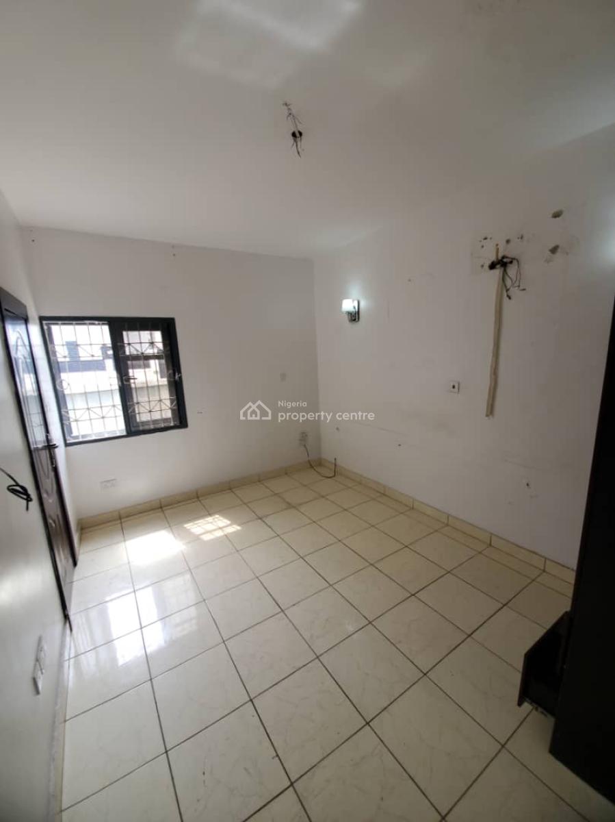 Spacious 1-bedroom Apartment, Lekki, Lagos, Mini Flat (room and Parlour) for Rent
