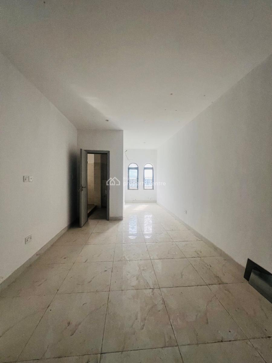 Well Built 3bedroom Apartment, Lekki Phase 1, Lekki, Lagos, Flat / Apartment for Rent