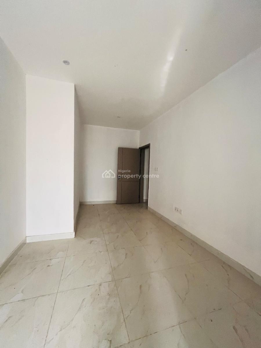 Well Built 3bedroom Apartment, Lekki Phase 1, Lekki, Lagos, Flat / Apartment for Rent