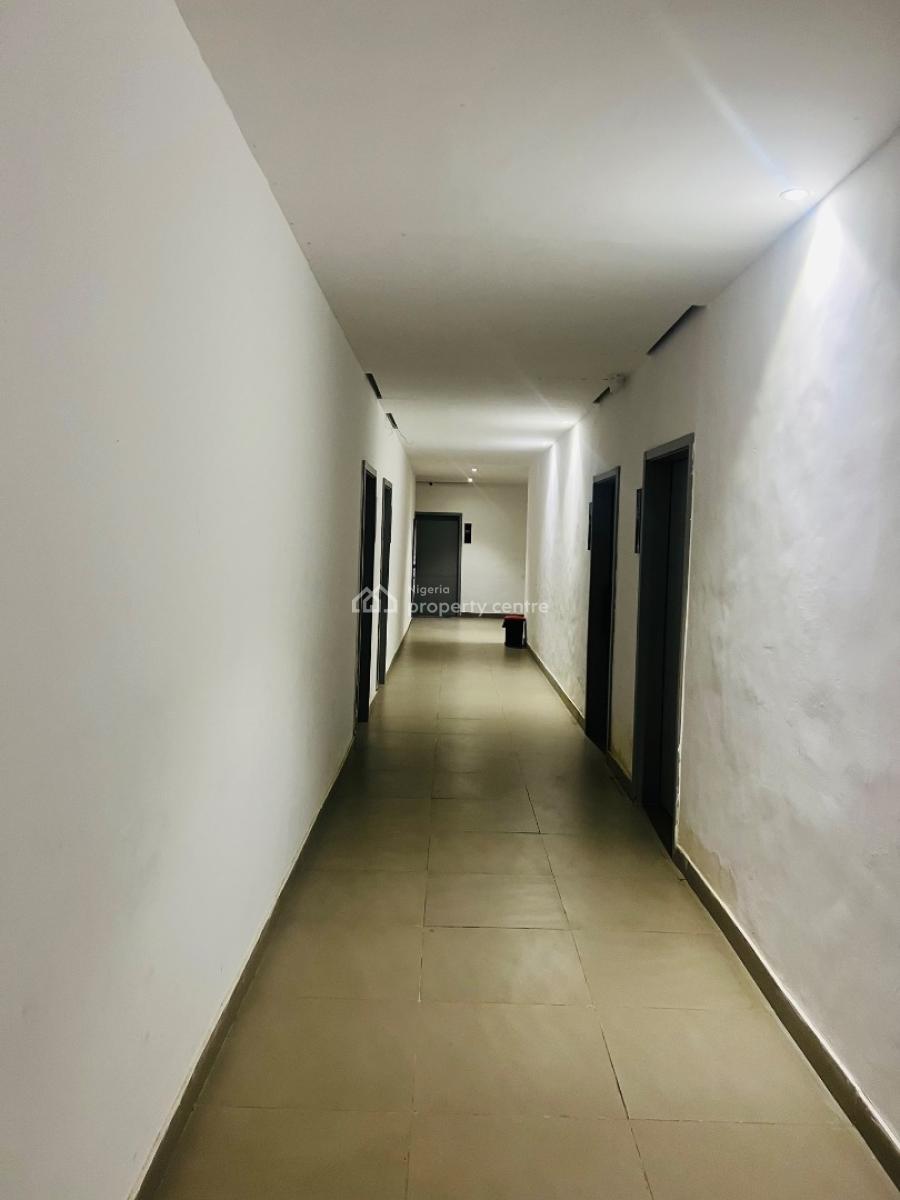 Well Built 3bedroom Apartment, Lekki Phase 1, Lekki, Lagos, Flat / Apartment for Rent