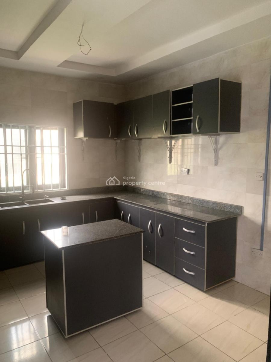 3 Bedroom Flat Up, Mellenium Estate, Gbagada, Lagos, Flat / Apartment for Rent