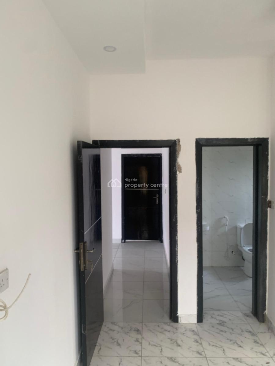 3 Bedroom Flat Up, Mellenium Estate, Gbagada, Lagos, Flat / Apartment for Rent