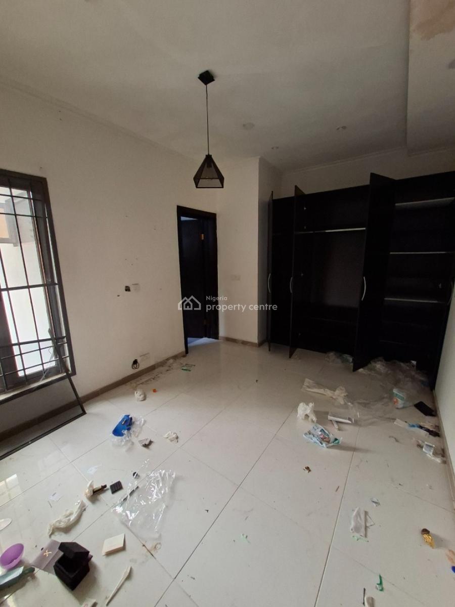 Spacious 1 Bedroom Apartment, Lekki Right, Lekki Phase 1, Lekki, Lagos, Mini Flat (room and Parlour) for Rent
