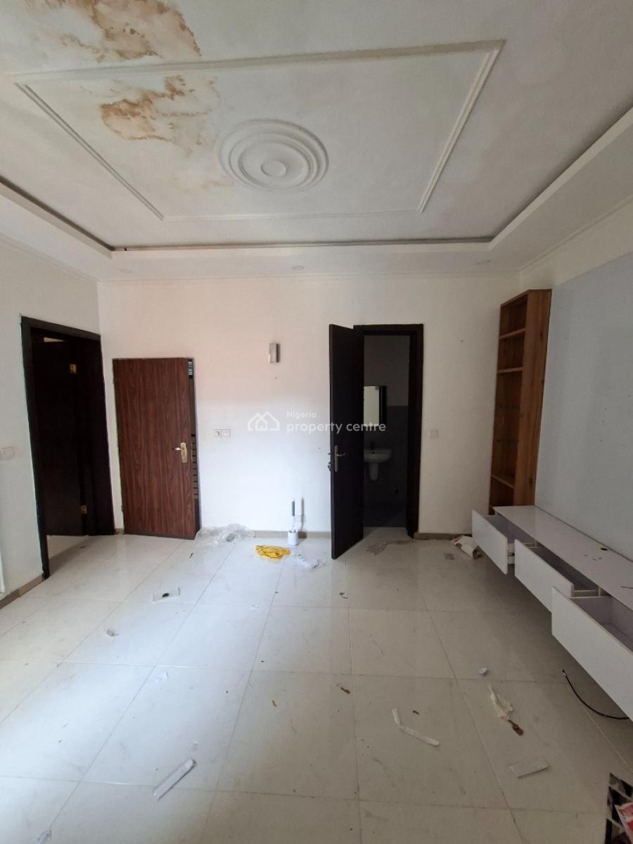 Spacious 1 Bedroom Apartment, Lekki Right, Lekki Phase 1, Lekki, Lagos, Mini Flat (room and Parlour) for Rent