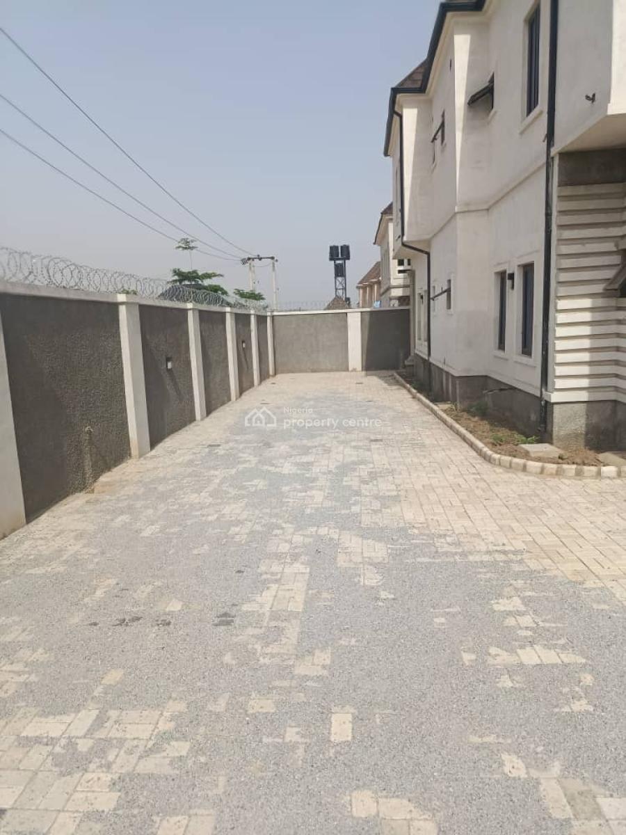 Contemporary Units of 3 Bedroom Duplex, Behind Dunamis Glory Dome, Lugbe District, Abuja, Detached Duplex for Sale