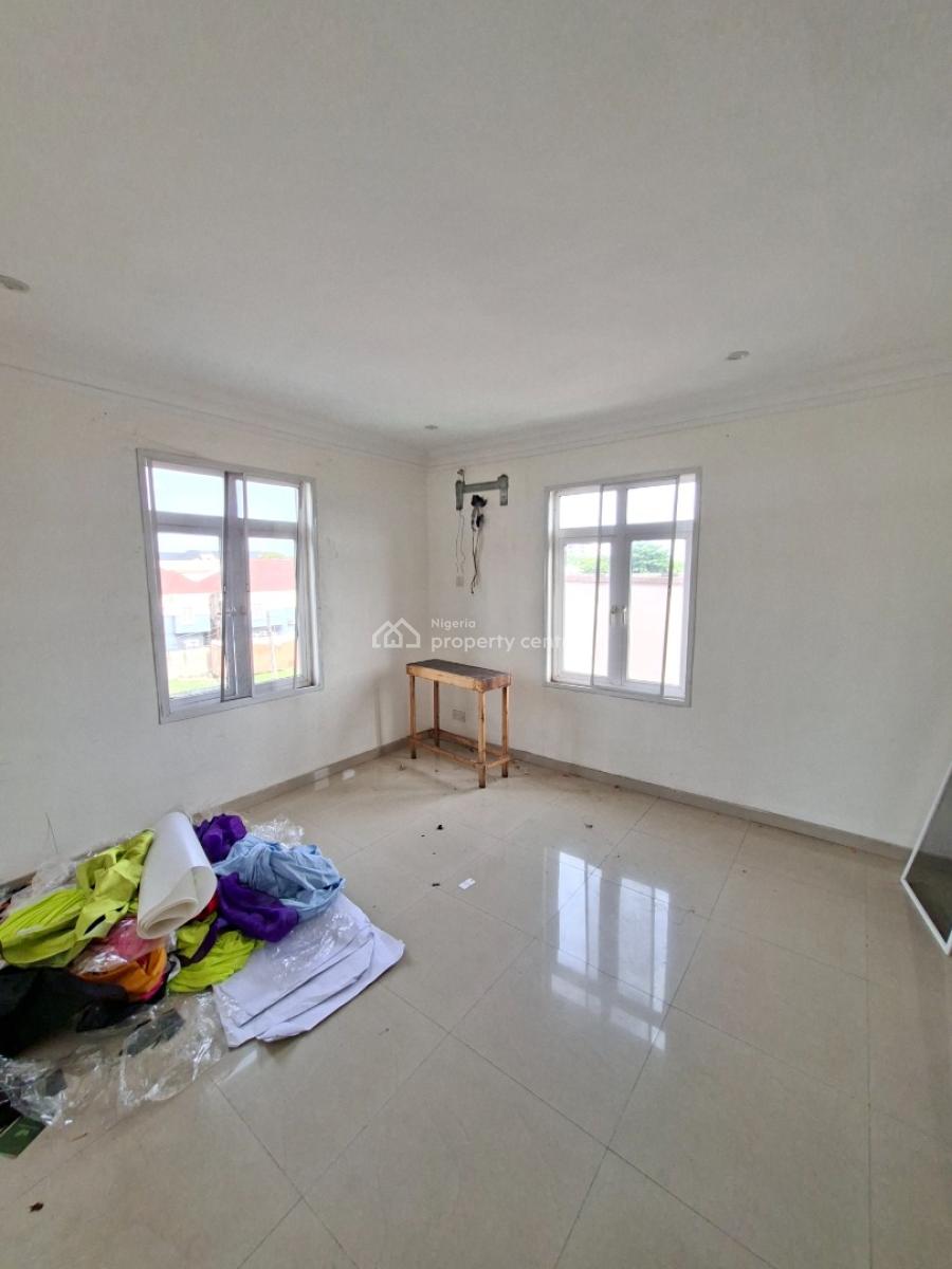 Spacious 2 Bedroom Apartment, Lekki Right, Lekki Phase 1, Lekki, Lagos, Flat / Apartment for Rent