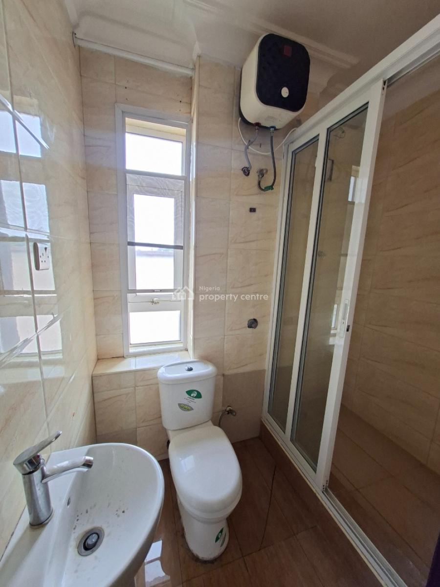Spacious 2 Bedroom Apartment, Lekki Right, Lekki Phase 1, Lekki, Lagos, Flat / Apartment for Rent