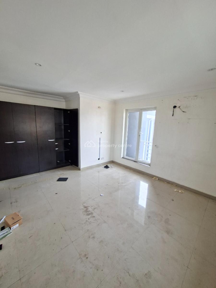 Spacious 2 Bedroom Apartment, Lekki Right, Lekki Phase 1, Lekki, Lagos, Flat / Apartment for Rent