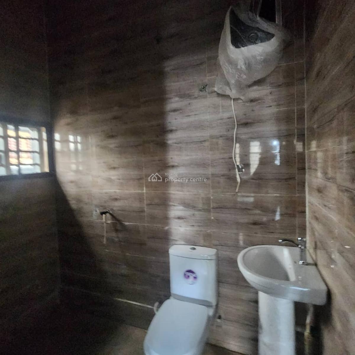 4 Bedroom Duplex with 2 Bedroom Bq, Old Bodija, Ibadan, Oyo, Semi-detached Duplex for Sale