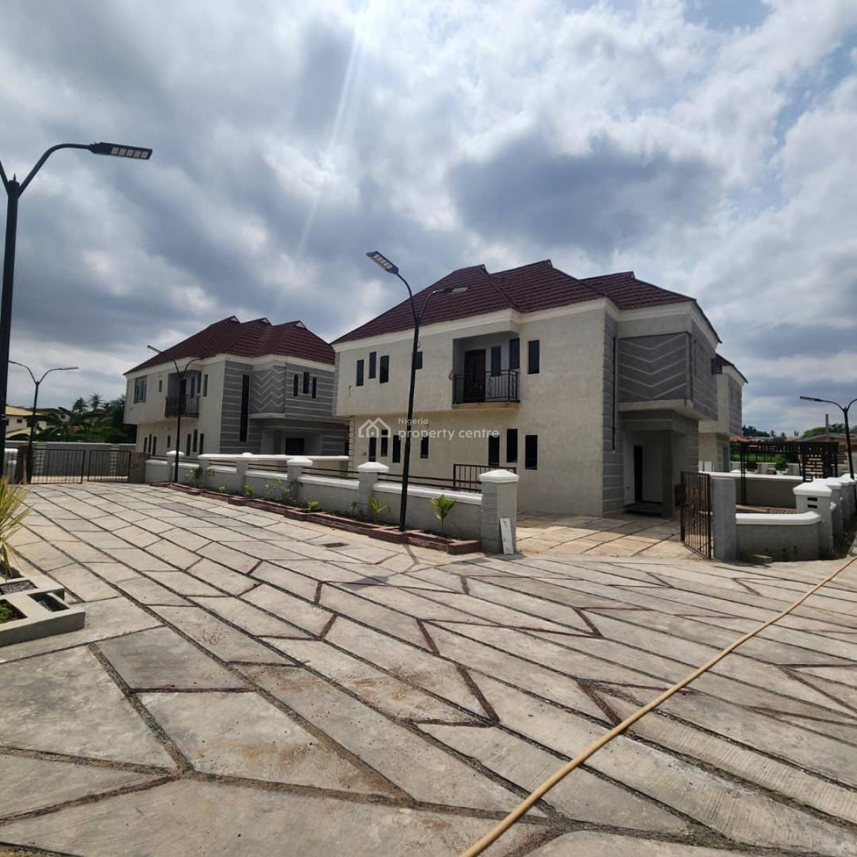 4 Bedroom Duplex with 2 Bedroom Bq, Old Bodija, Ibadan, Oyo, Semi-detached Duplex for Sale