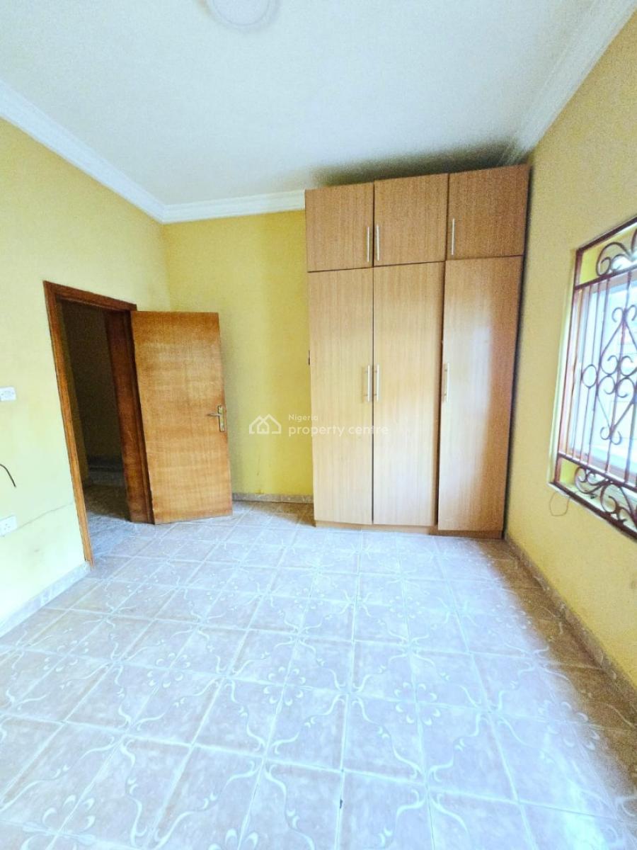 Spacious 3 Bedroom Apartment, Lekki Phase 1, Lekki, Lagos, Flat / Apartment for Rent