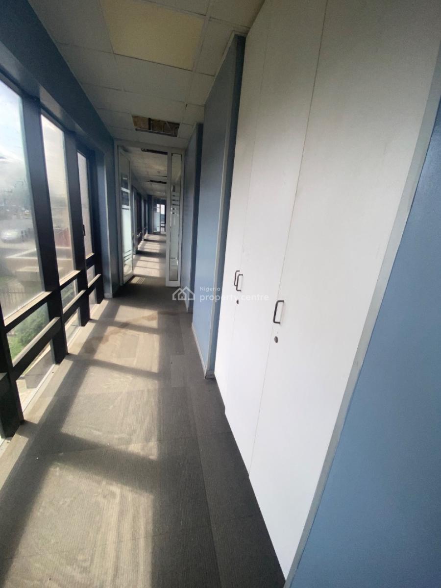 571 Square Meters Open Plan Office Space, Mobolaji Bank Anthony Way, Ikeja, Lagos, Office Space for Rent