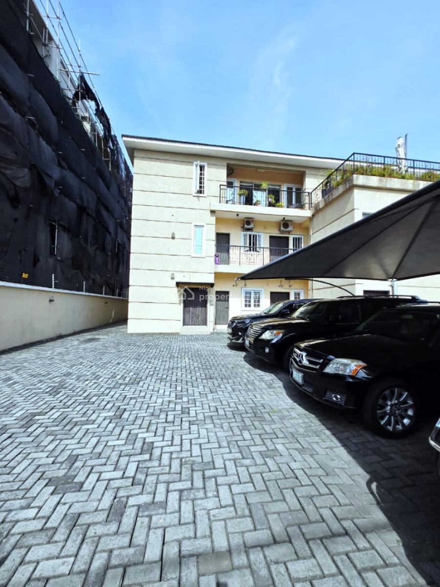 3 Bedroom Apartment with a Bq, Lekki Phase 1, Lekki, Lagos, Flat / Apartment for Rent