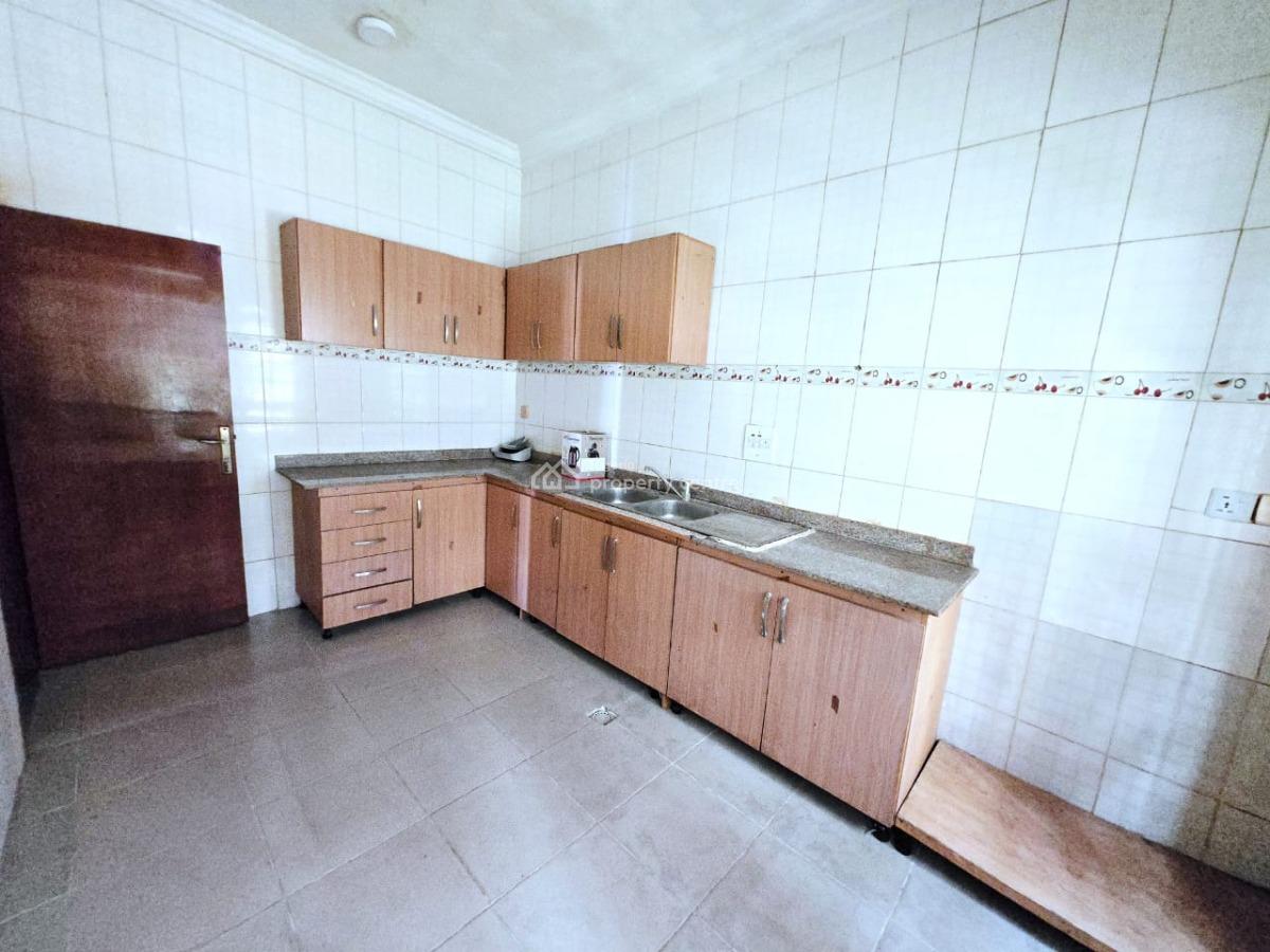 Spacious 3 Bedroom Apartment, Lekki Phase 1, Lekki, Lagos, Flat / Apartment for Rent