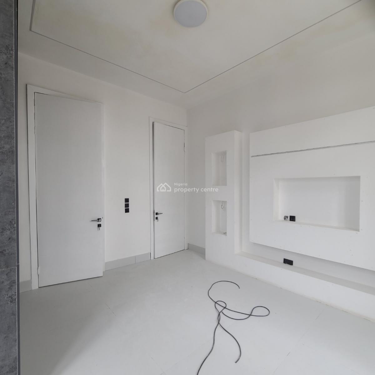 5 Bedroom Semi Detached Duplex, Lekki Phase 1, Lekki, Lagos, House for Sale