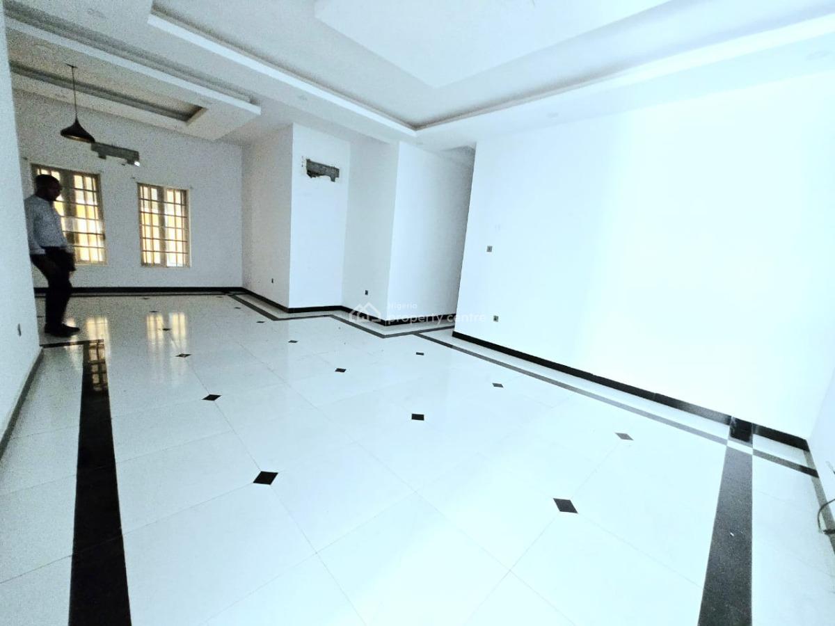 Spacious 3-bedroom Apartment, Lekki Phase 1, Lekki, Lagos, Flat / Apartment for Rent