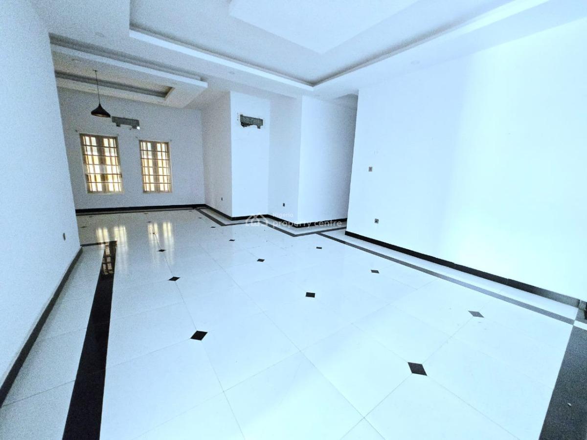 Spacious 3-bedroom Apartment, Lekki Phase 1, Lekki, Lagos, Flat / Apartment for Rent
