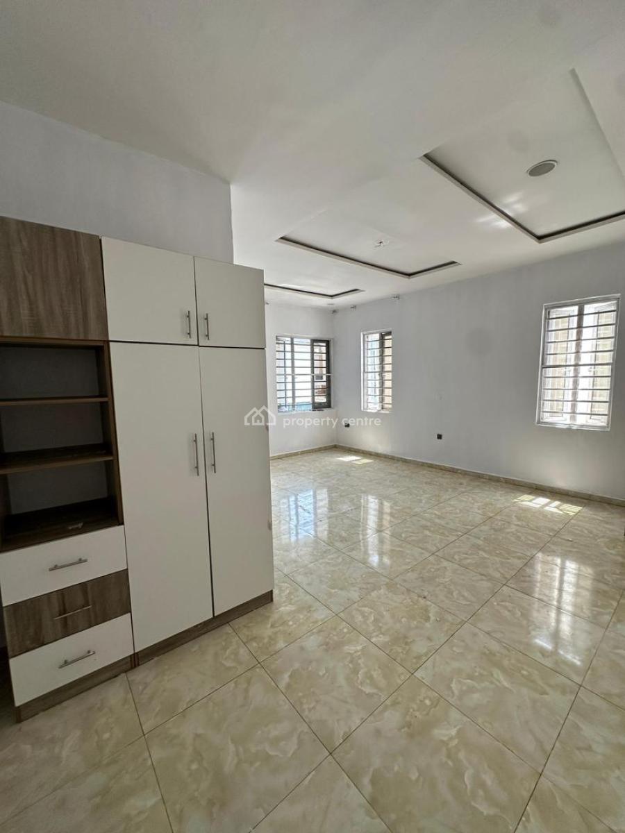 Massive Master Bedroom with Big Balcony, Royal Pine Estate Gate 3, Orchid Road, Lekki, Lagos, Self Contain (single Rooms) for Rent